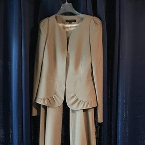 Anne Klein 2-Piece Suit